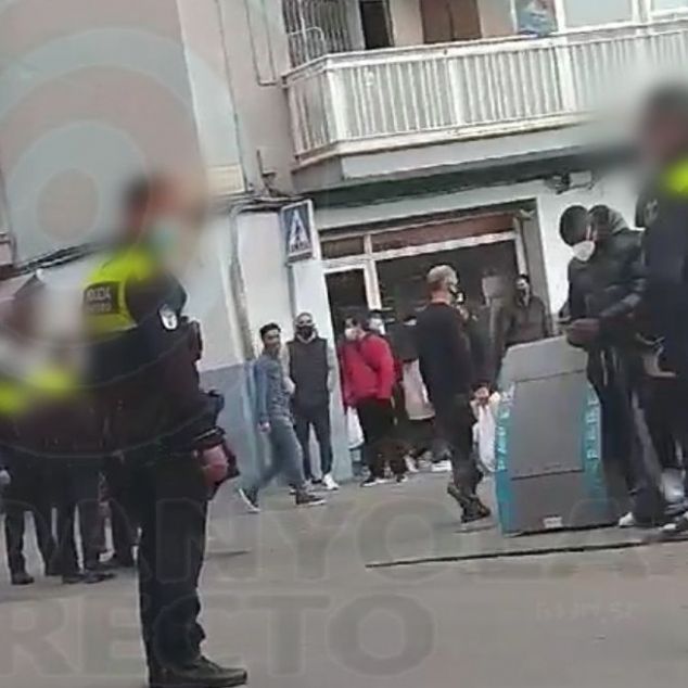 La Policia Local a Cerdanyola, durant els incidents. Foto: Cerdanyola Directo