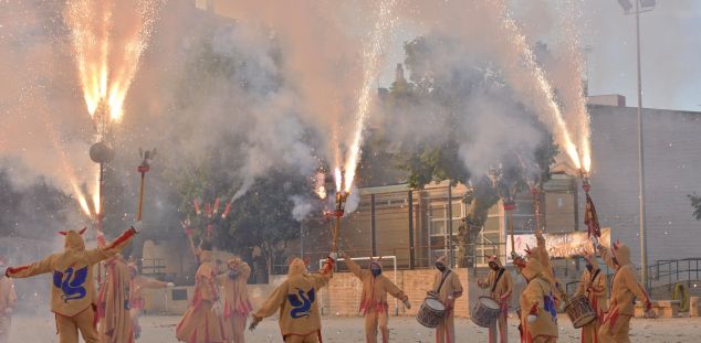 Els Diables de Mataró, cremant. Foto: Quim Vives