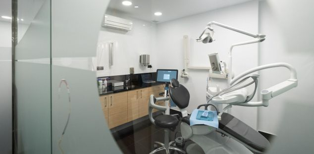 Clínica dental Abaden. Foto: R.Gallofré