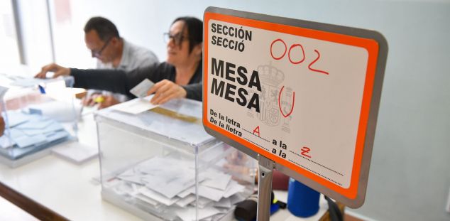 Mesa electoral a les eleccions municipals de 2019. Foto: R.Gallofré