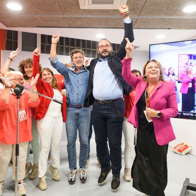 Eufòria socialista la nit electoral. Foto: R. Gallofré