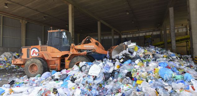En el Dia Mundial del Reciclatge, us expliquem com generar menys residus i contribuir a protegir el planeta. Foto: R. Gallofré